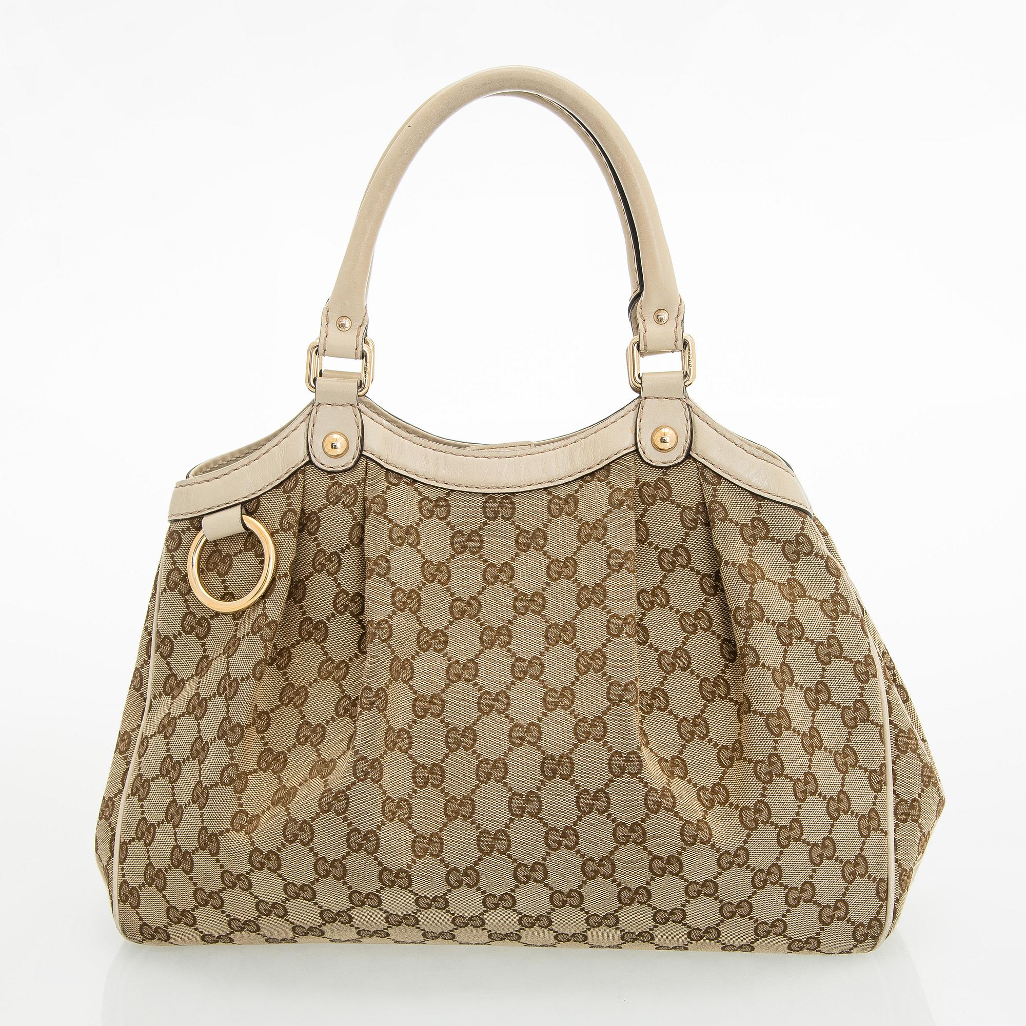 Gucci, a 'Sukey' bag.