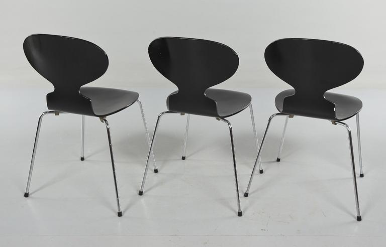 STOLAR, 3 st, "Myran", Arne Jacobsen för Fritz Hansen, 1994.