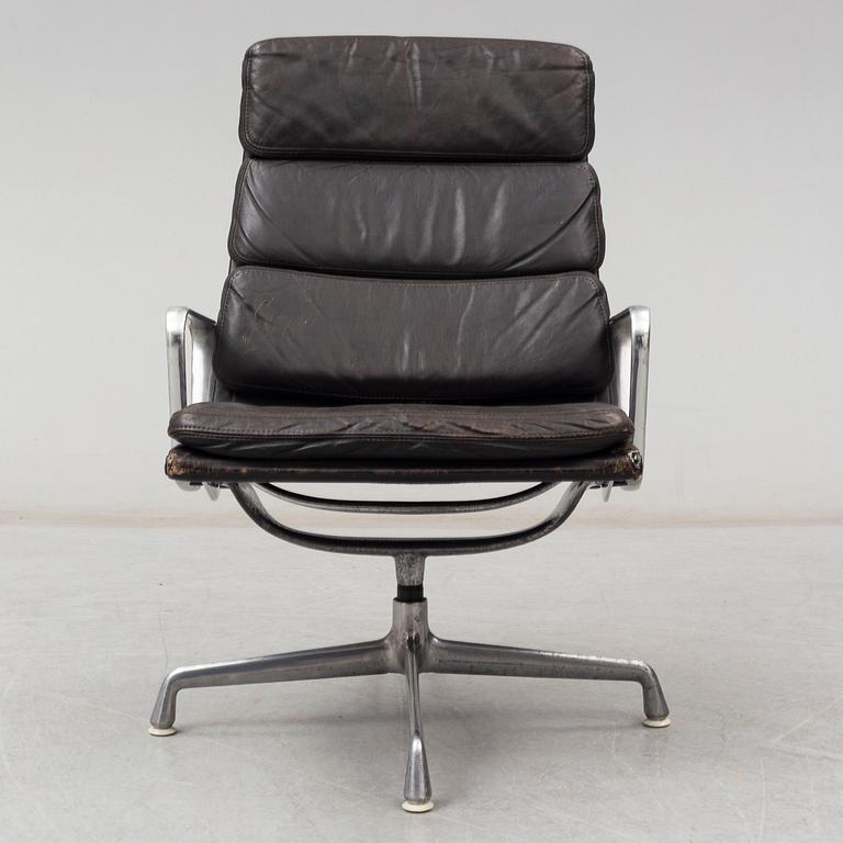 A second half of the 20th century chair by Charles & Ray Eames, no 938-139, Herman Miller.