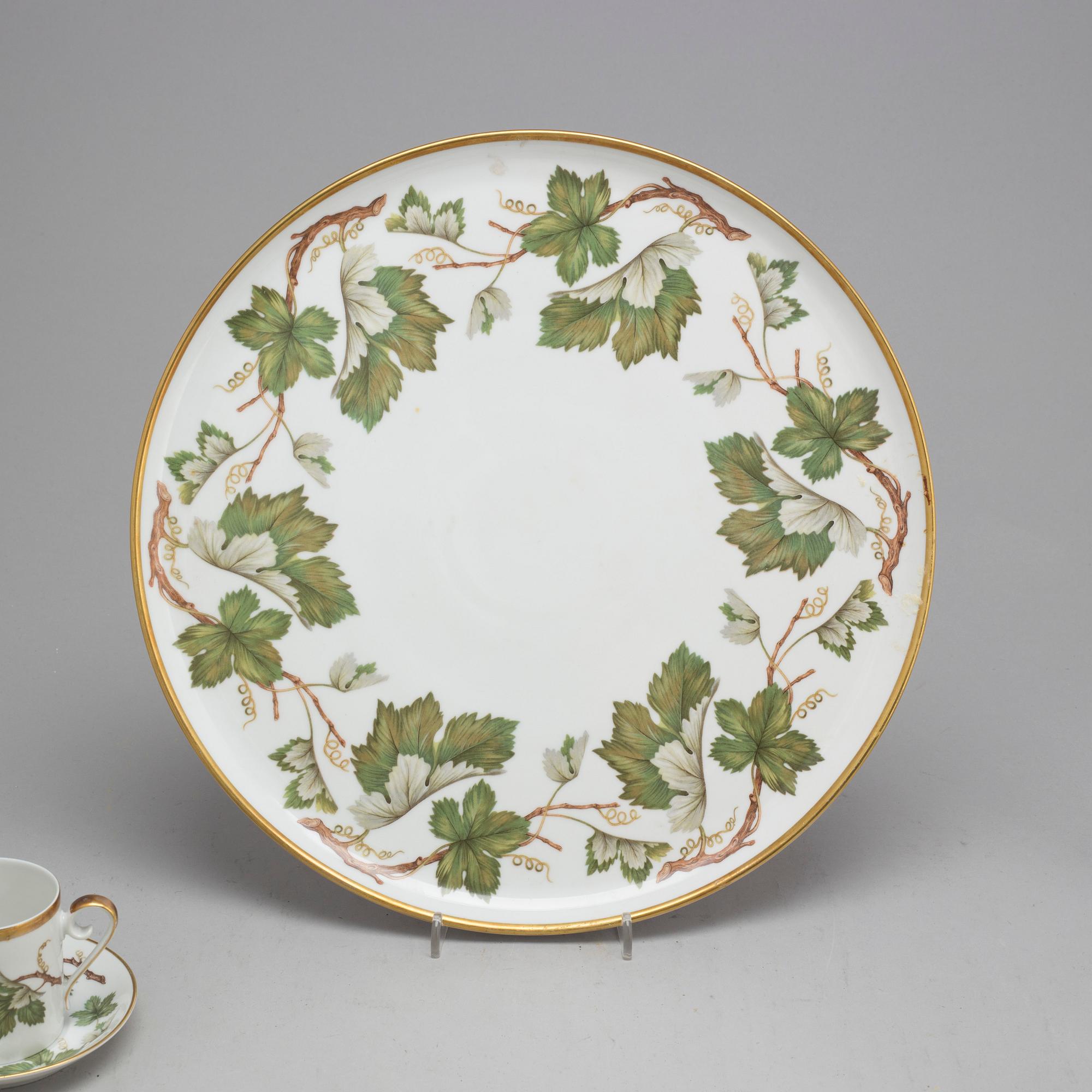 TE- OCH KAFFESERVIS, 43 delar, porslin, Hackefors, 1900-talets andra hälft.