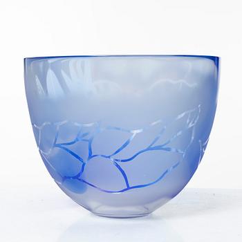 Ulrica Hydman-Vallien, a bowl, Kosta Boda.