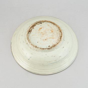 A blue and white dish, Mingdynasty, Swatow, for the South East Asian market.