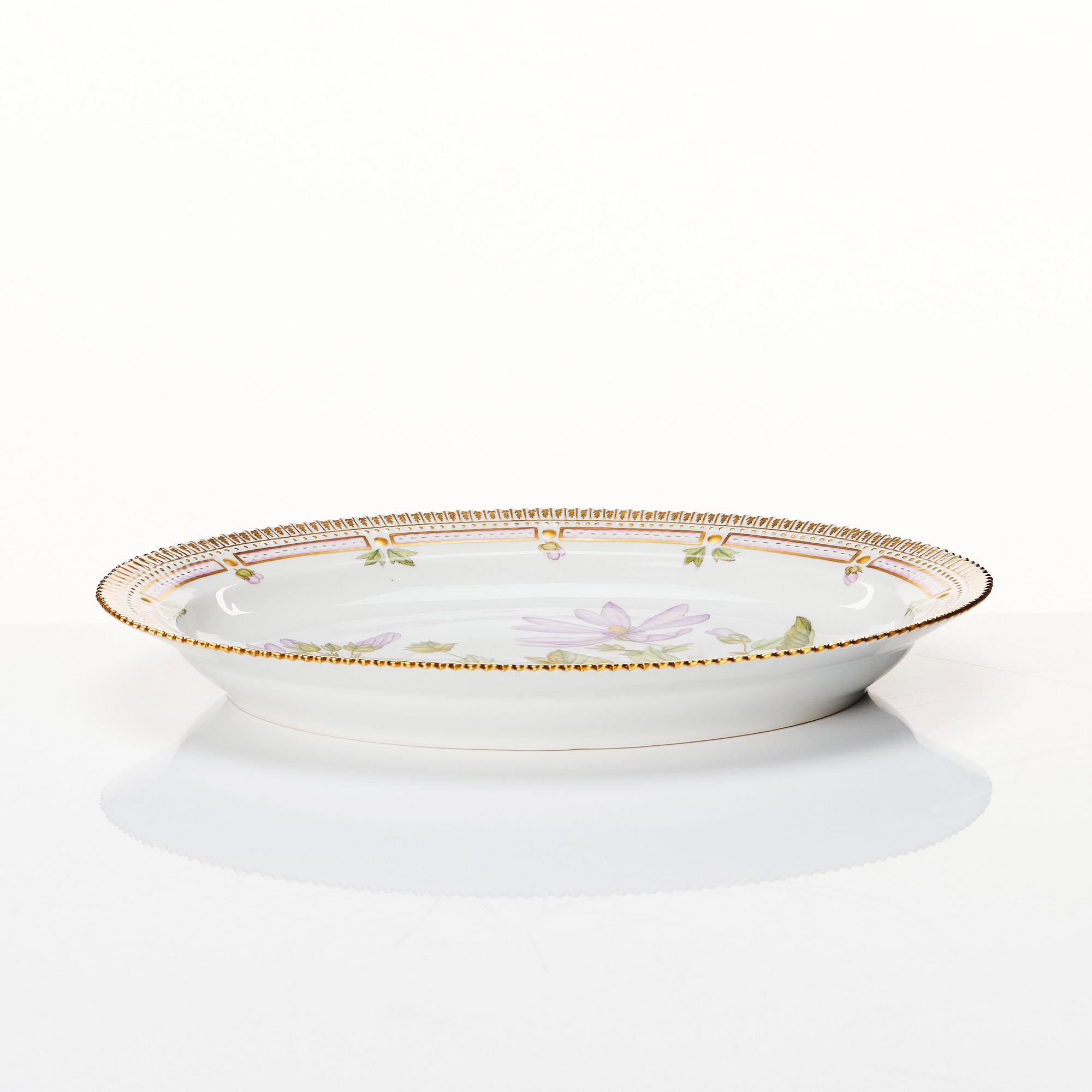 A Royal Copenhagen 'Flora Danica' serving dish, Denmark, 20th Century.