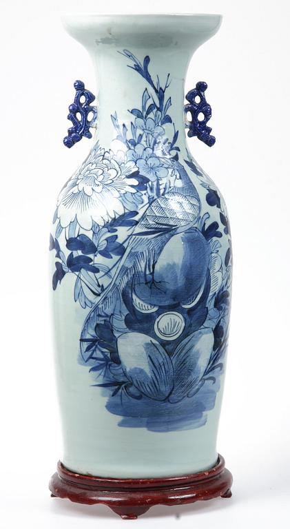 GOLVURNA, porslin, Kina, 1800-tal.