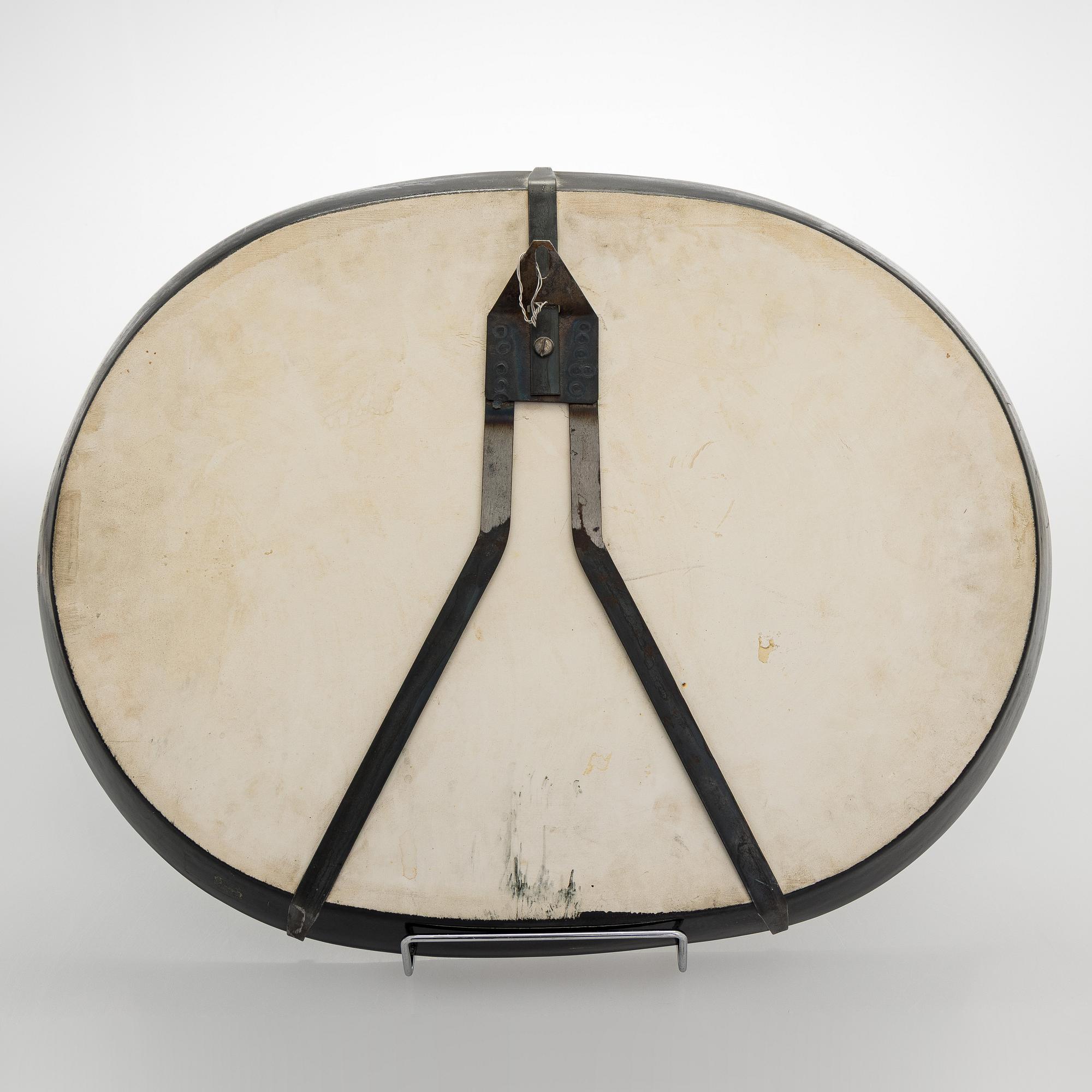 Birger Kaipiainen, a ceramic decorative dish signed Kaipiainen Arabia.