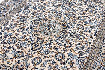 Matta, Keshan, ca 300 x 194 cm.