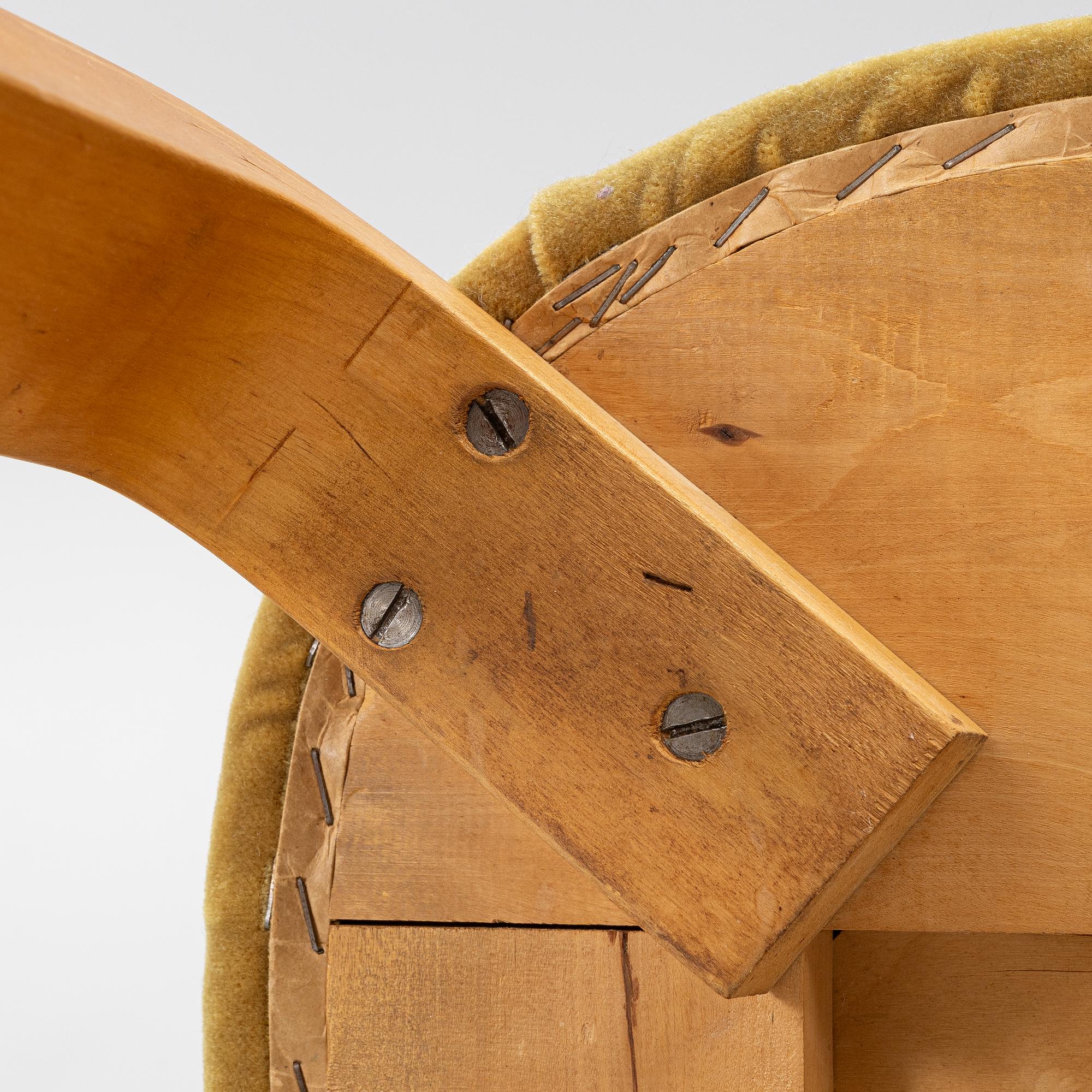 Alvar Aalto, Chairs, 7 pcs, model 62 for O.Y. Huonekalu- ja Rakennustyötehdas A.B. mid-20th century.