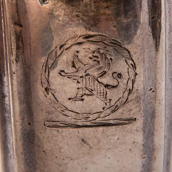 A ENGLISH TANKARD, silver, London 1772.