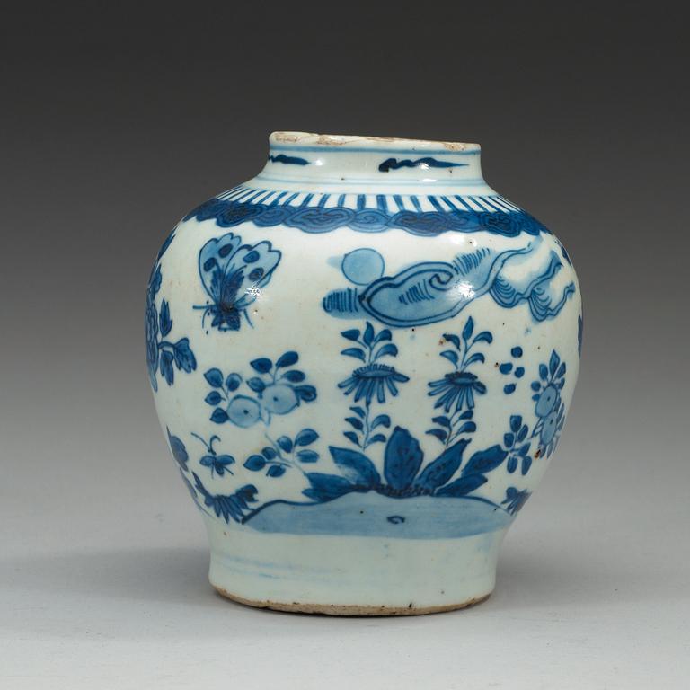 A blue and white jar, Ming dynasty, 17th Century.