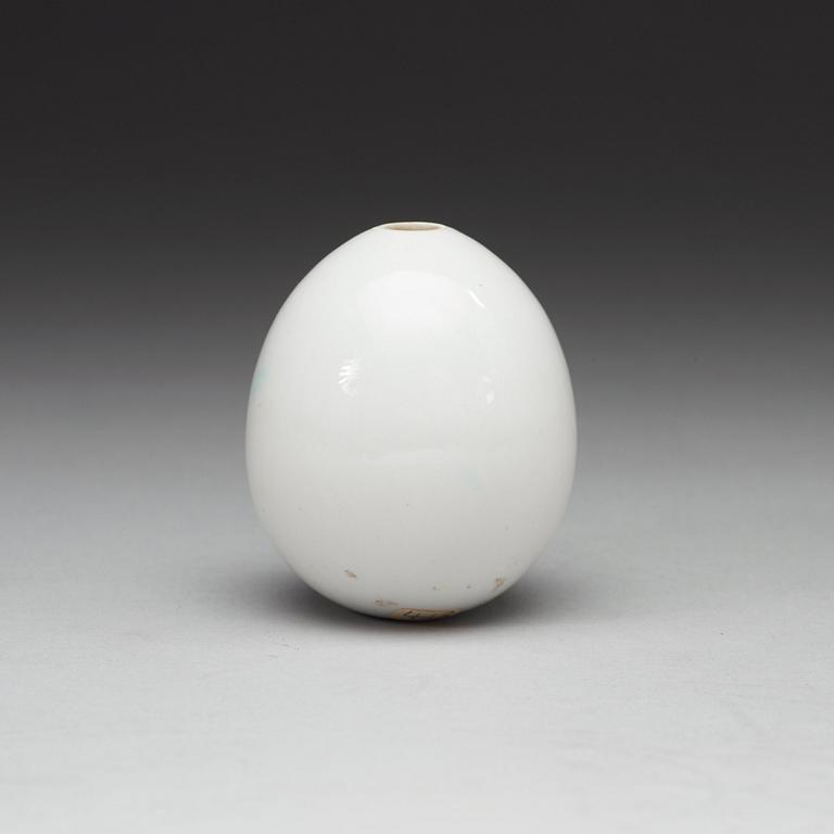 ÄGG, porslin. Ryssland, omkring 1900.