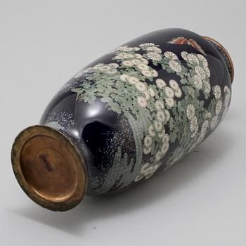 VAS, metall, Japan, cloisonne, 1900-tal.