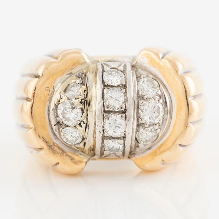 Ring, cocktailring, 18K guld med briljantslipade diamanter, 1950-tal.