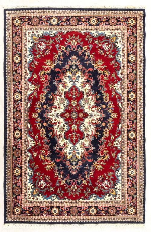 Oriental rug, approximately 190x125 cm.