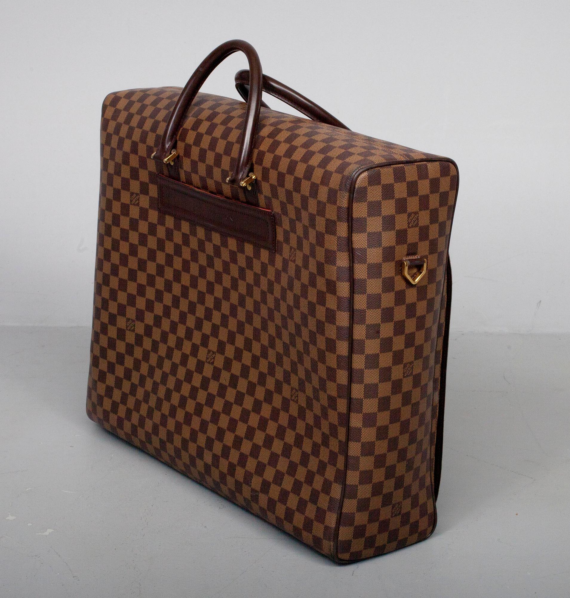 KAPPSÄCK, Louis Vuitton.