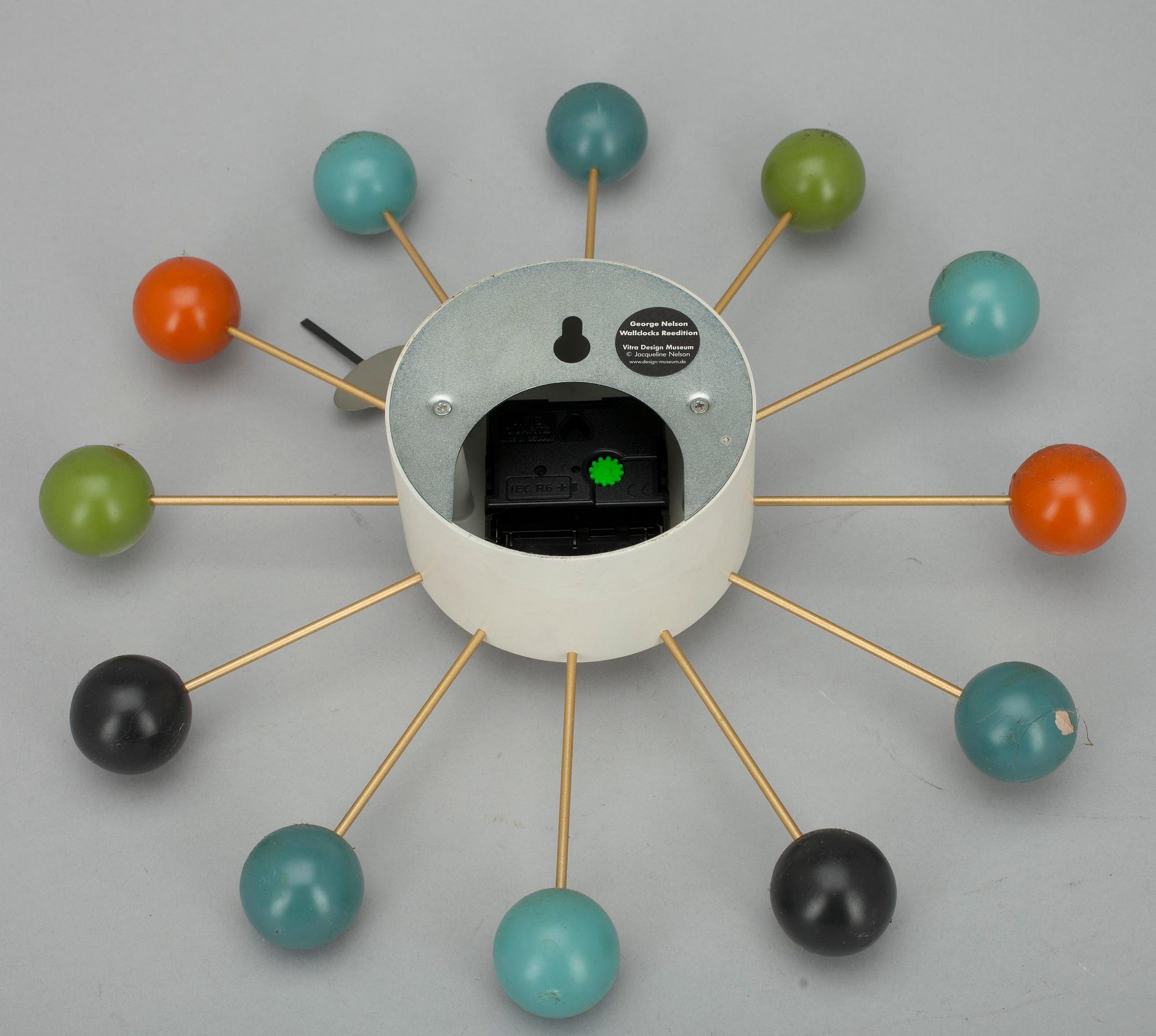 VÄGGKLOCKA, "The Ball Clock" George Nelson, Vitra Design Museum, 1900-talets slut.