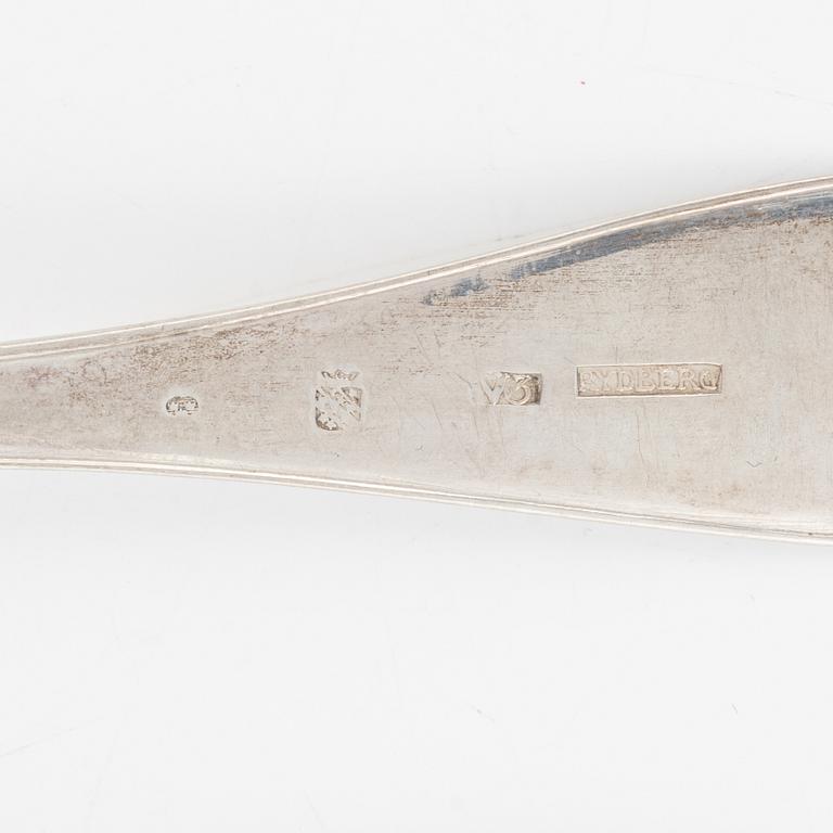 Matskedar, 8 st, silver, bl a Petter Davidsson, Norrköping 1769.
