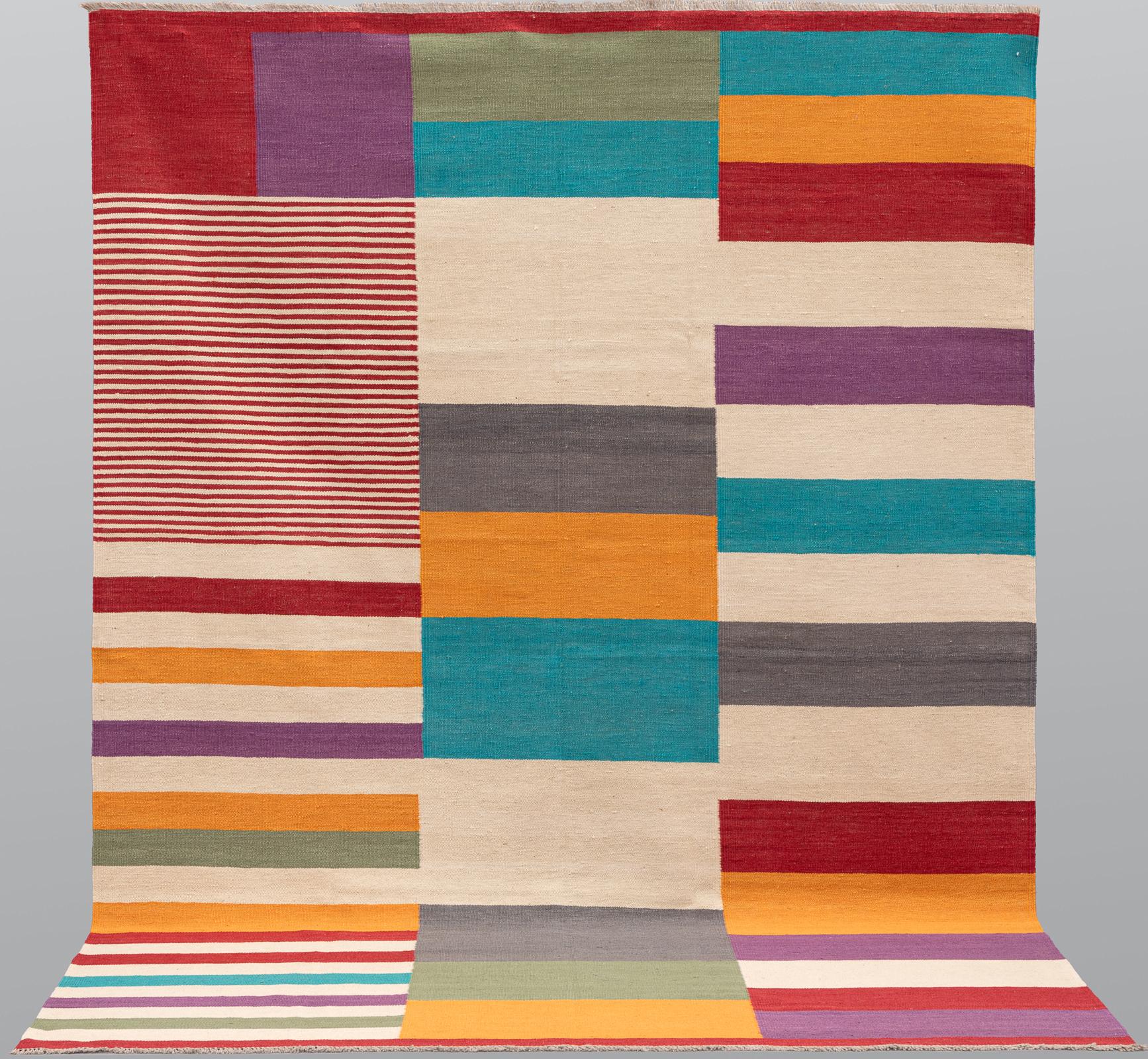 A Kilim carpet, modern design, approx. 305 x 201 cm.