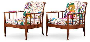 640. A pair of Kerstin Hörlin Holmquist mahogany arm chairs 'Skrindan', by OPE-möbler.