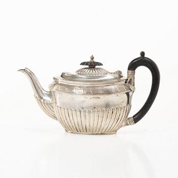 Walker & Hall (John Edward Bingham), tekanna, Silver, Sheffield, England 1886.