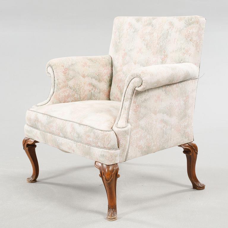 A Queen Anne style armchair, early 20th century.