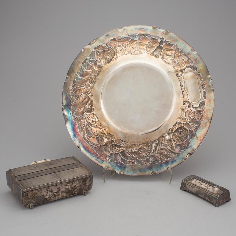 FAT och ASKAR, 2 st, silver och nysilver. Bland annat GAB, Stockholm 1934 och WMF. Silvrets vikt ca 1220 gram.