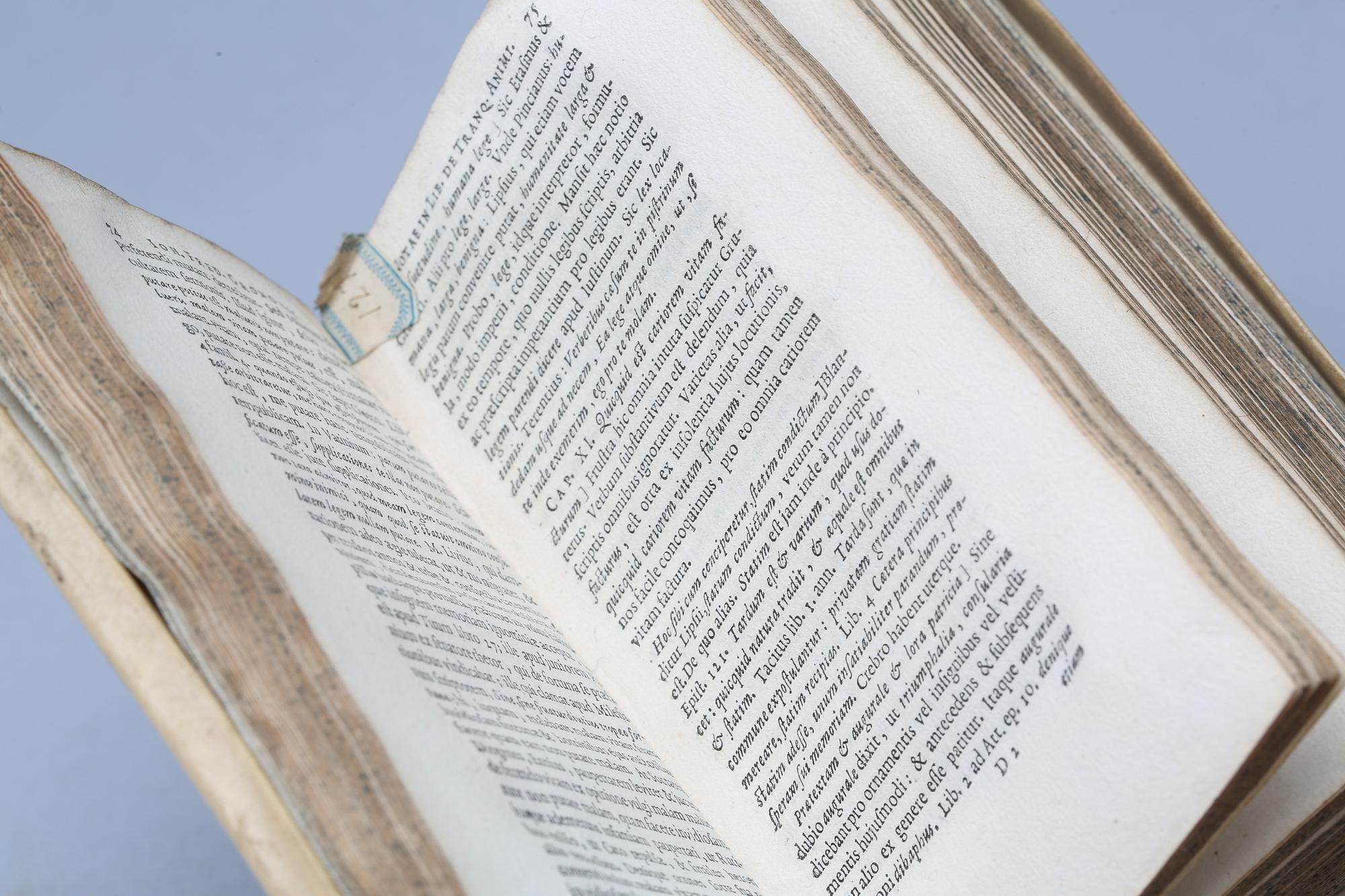 Johann Friedrich Gronovius. Ad L. & M. Annaeos Senecas Notae.Lvgd. Batav. : Ex Officina Elseviriana, 1649.