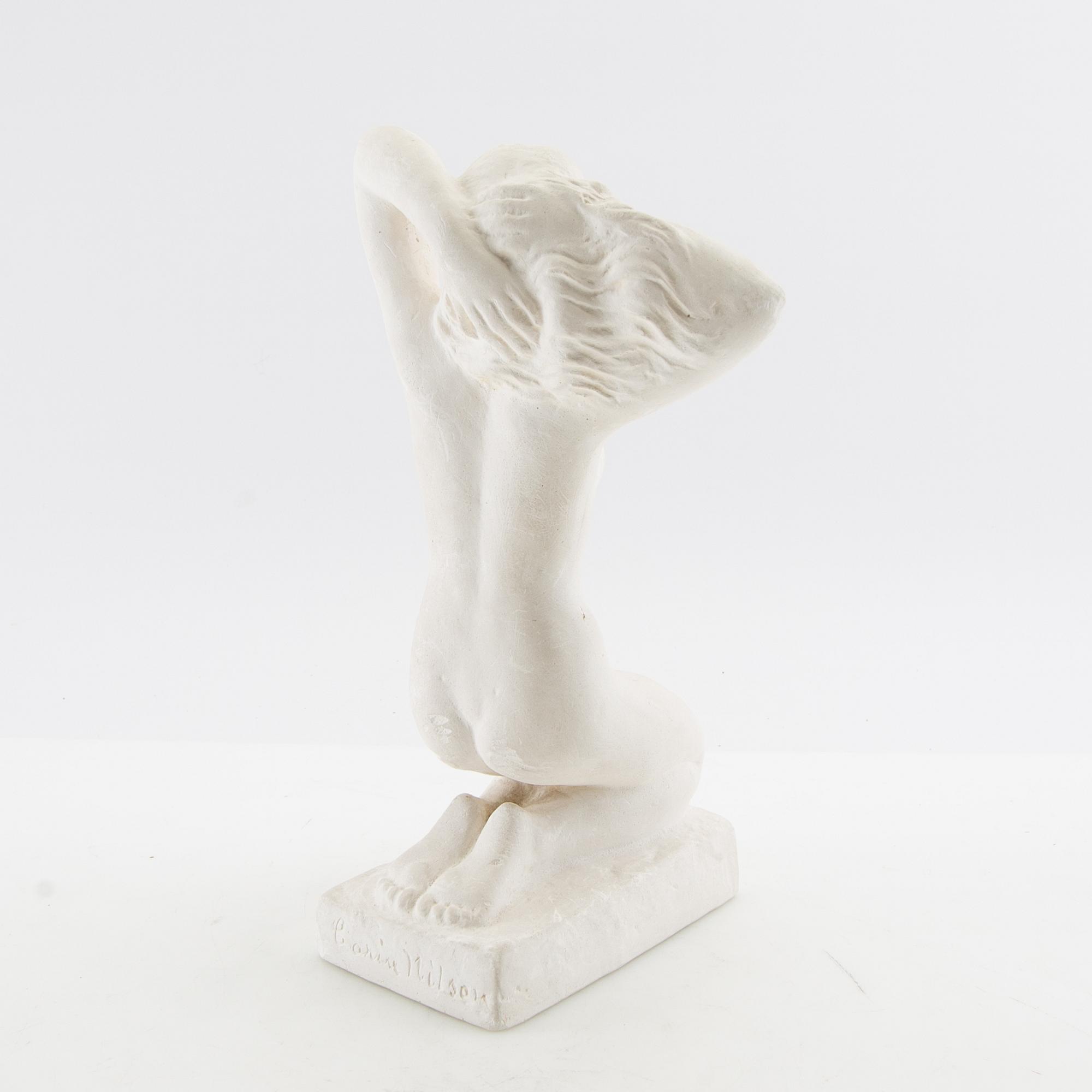 Carin Nilson, skulptur Knästående modell.