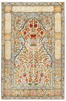 228. OLD SILK HEREKE. 164 x 106,5 cm.