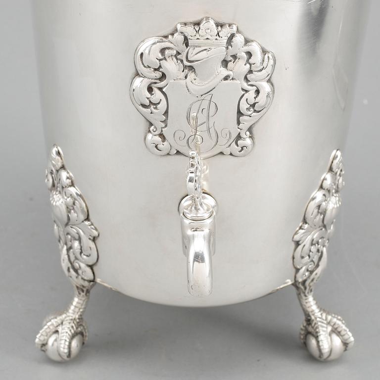 BRÄNNVINSCISTERN, nysilver, 1900-talets början.