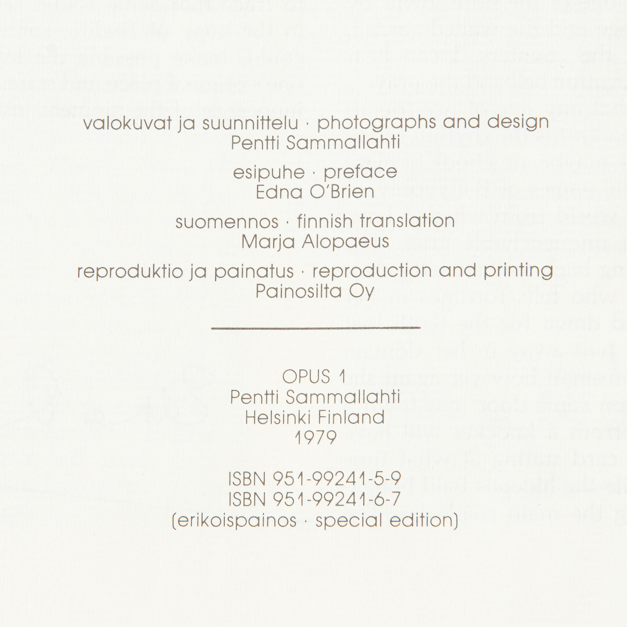 Pentti Sammallahti, "Irlantilainen Kuvasalkku - An Irish Portfolio".