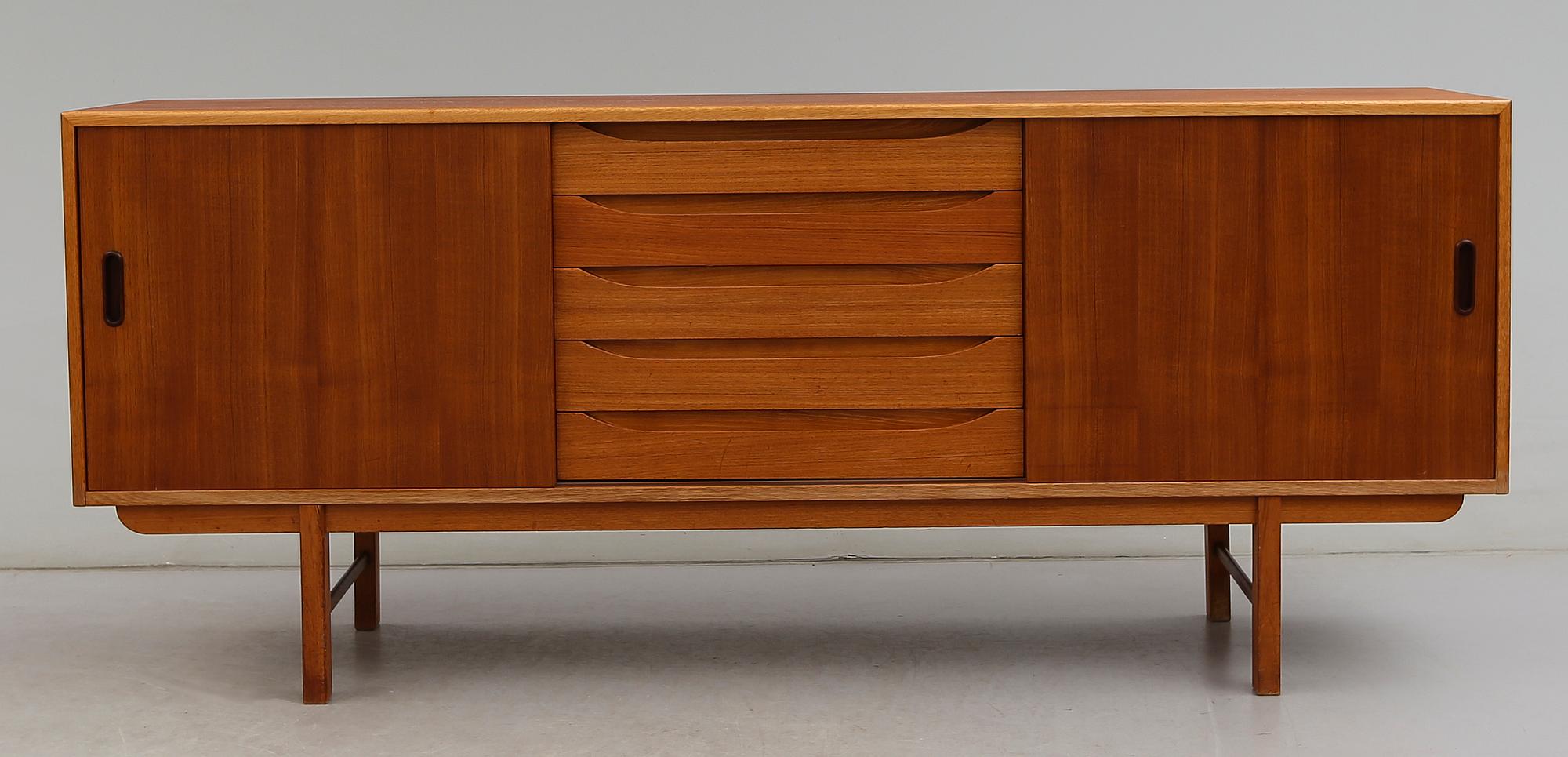 SIDEBOARD, 1900-talets andra hälft.