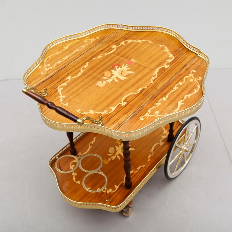 SERVERINGSVAGN, 1900-talets andra hälft.
