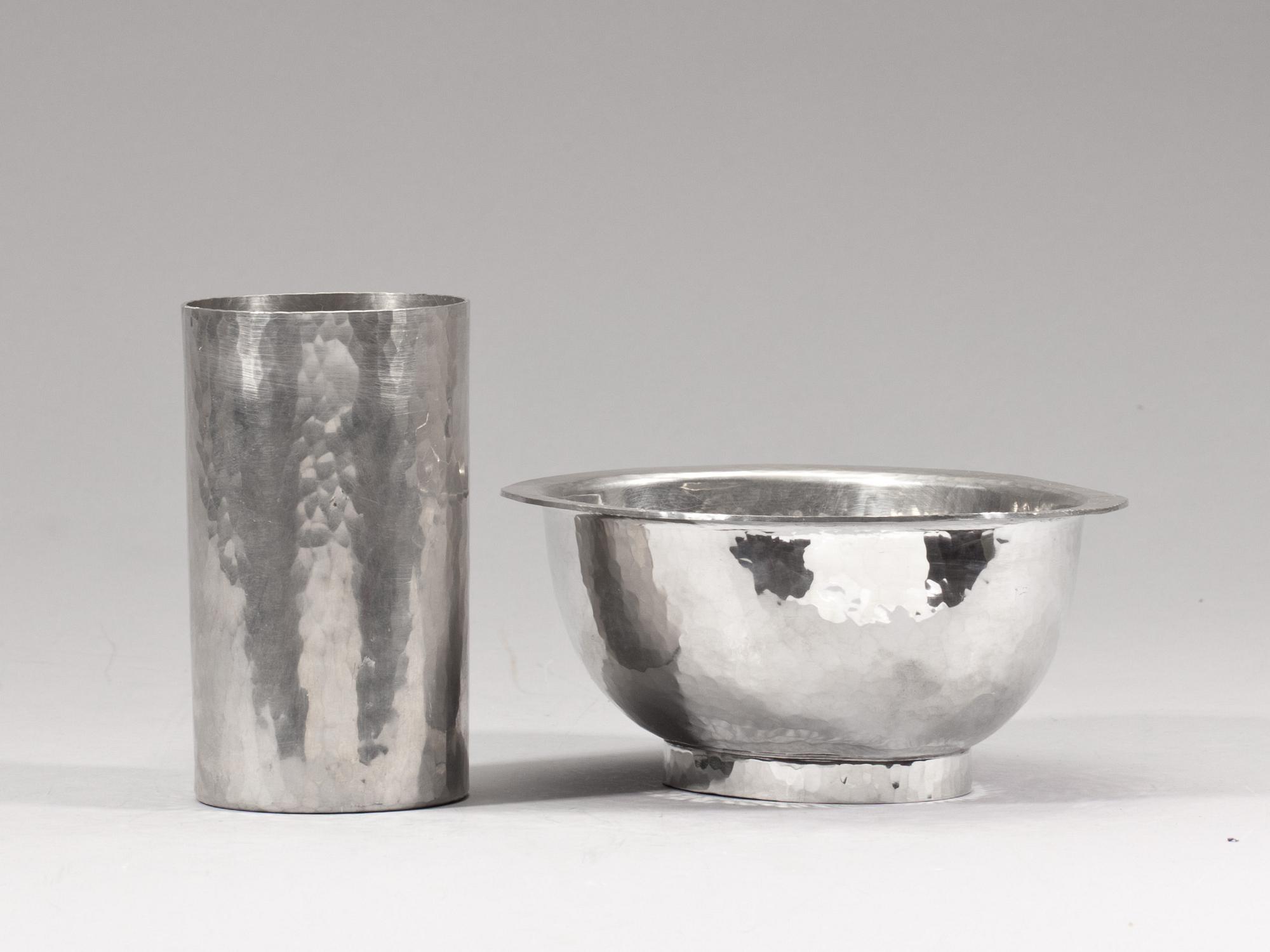 SKÅL samt MUGG, tenn, Svedboms Guldsmeds AB, Vetlanda, 1972 samt 1973.