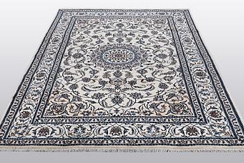 Matta, Nain 9 Laa, part silk, ca 310 x 203 cm.