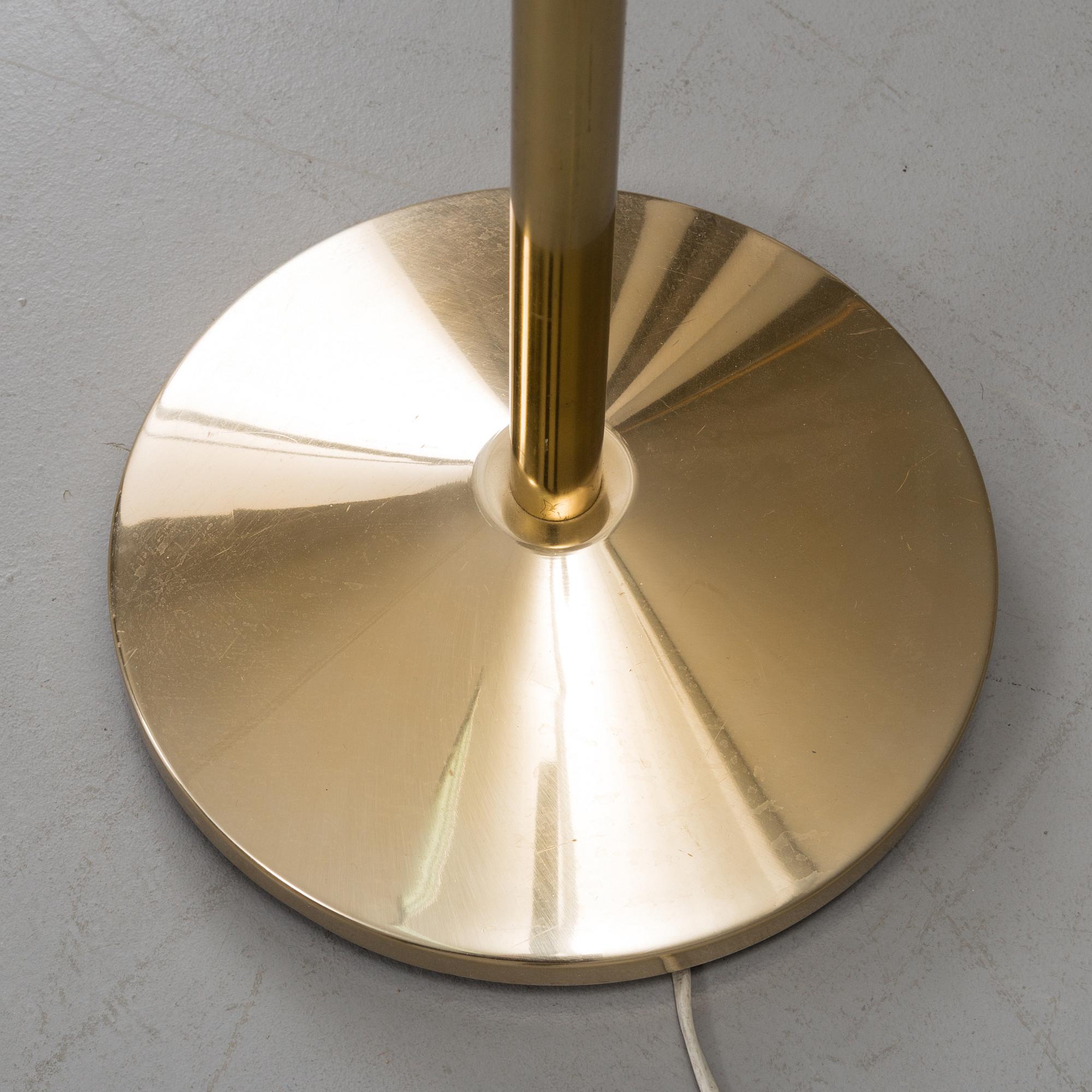 A pair of standard lights and a table light from NAFA.