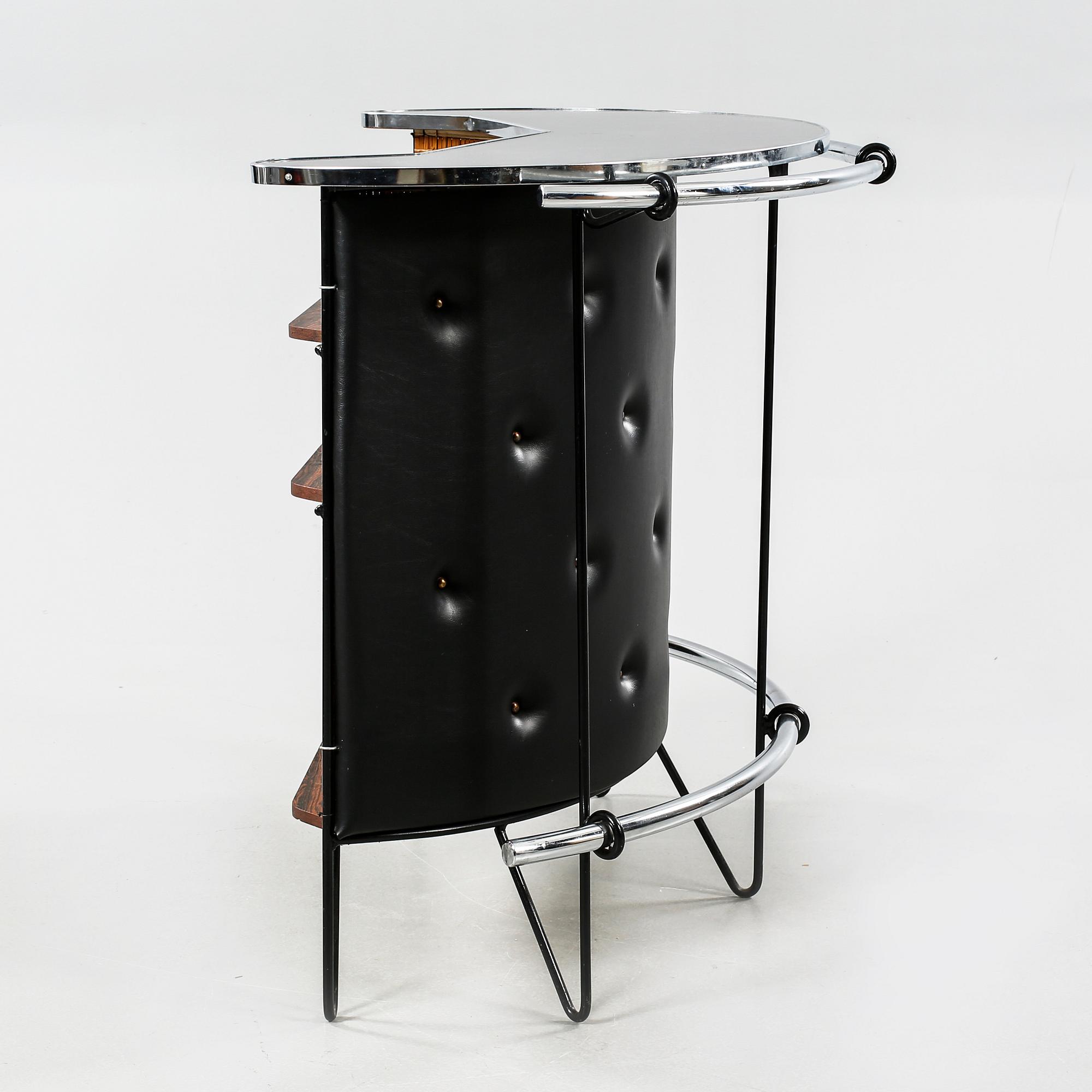 BARDISK samt BARSTOLAR, 3 st, 1950/60-tal.