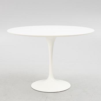 Eero Saarinen, a 'Tulip' dining table, Knoll International.