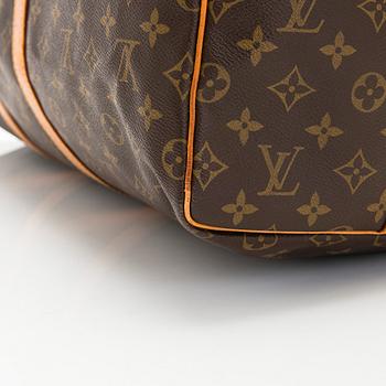 Louis Vuitton, a Monogram Canvas 'Keepall 55 Bandoulière' weekend bag.