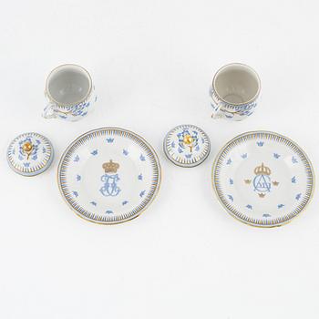 Twelve porcelain custard cups from the Gripsholms service, Rörstrand, Sweden, second half of the 20th century.