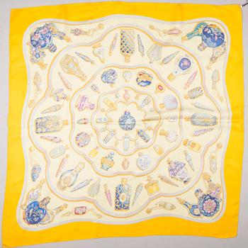SCARF, "Qu'Import le Flacon", Hermès.