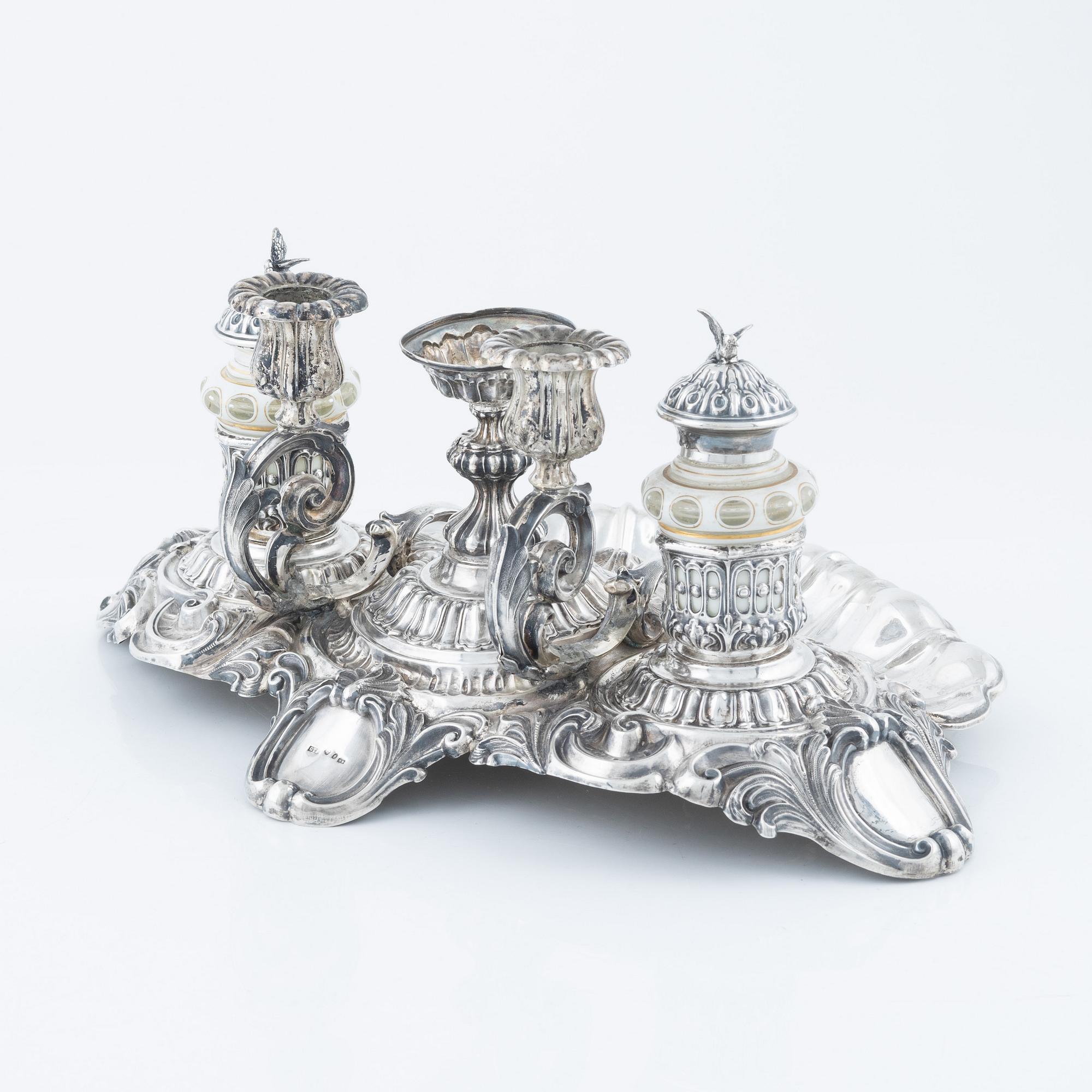 Gustaf Theodor Folcker, skrivbordsställ/ bläckställ, silver och glas, nyrokoko, Stockholm 1867.