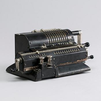 RÄKNEMASKIN, Original -Odhner. Göteborg, modell 7, 1930/40-tal.