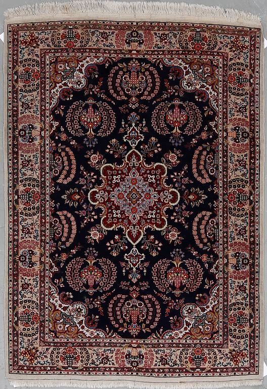 MATTA, orientalisk, ca 150x110 cm.