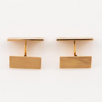Cufflinks, a pair, 18K gold with octagon-cut diamonds.