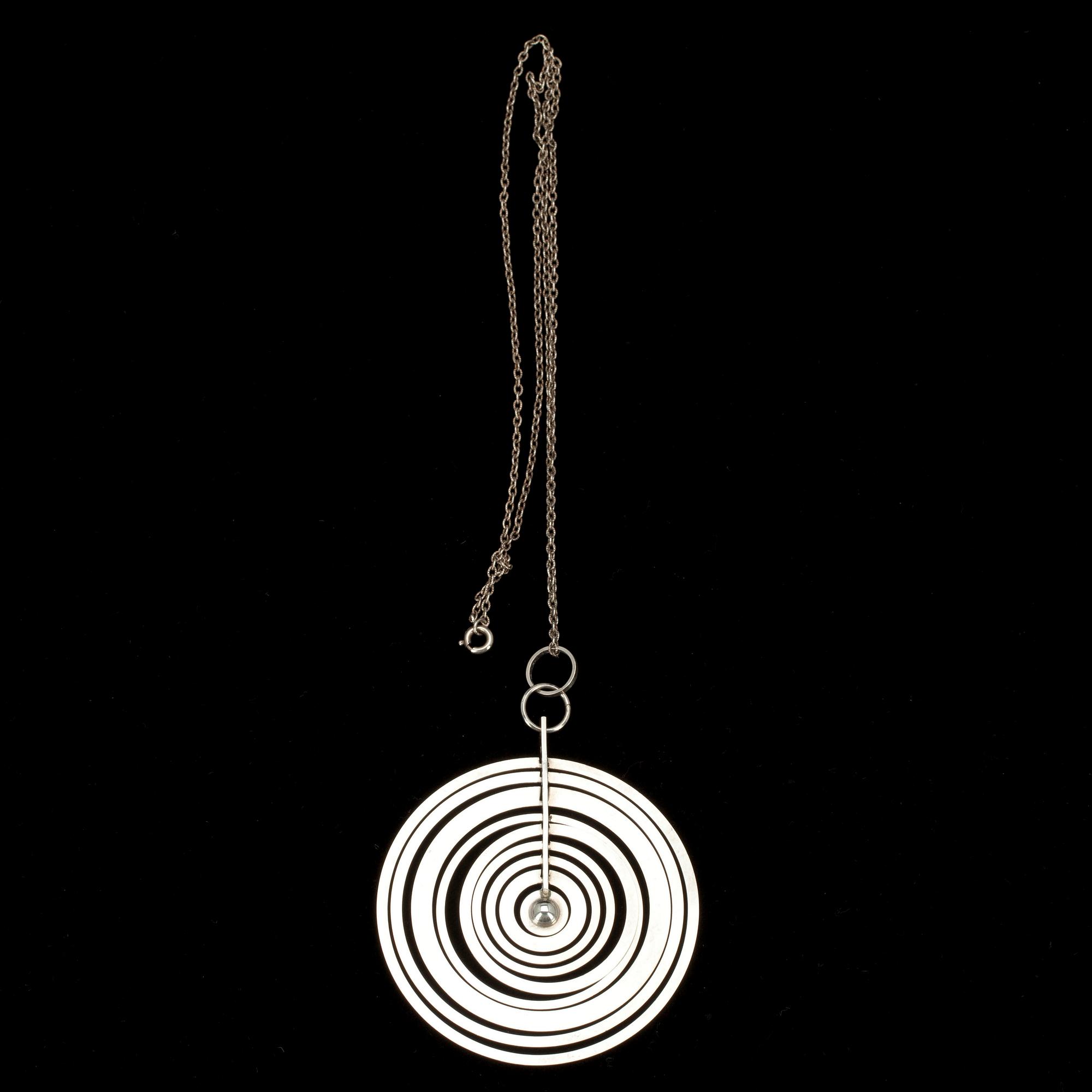 HALSSMYCKE, sterling silver "Silvermåne", N. Westerback, Helsingfors 1971.