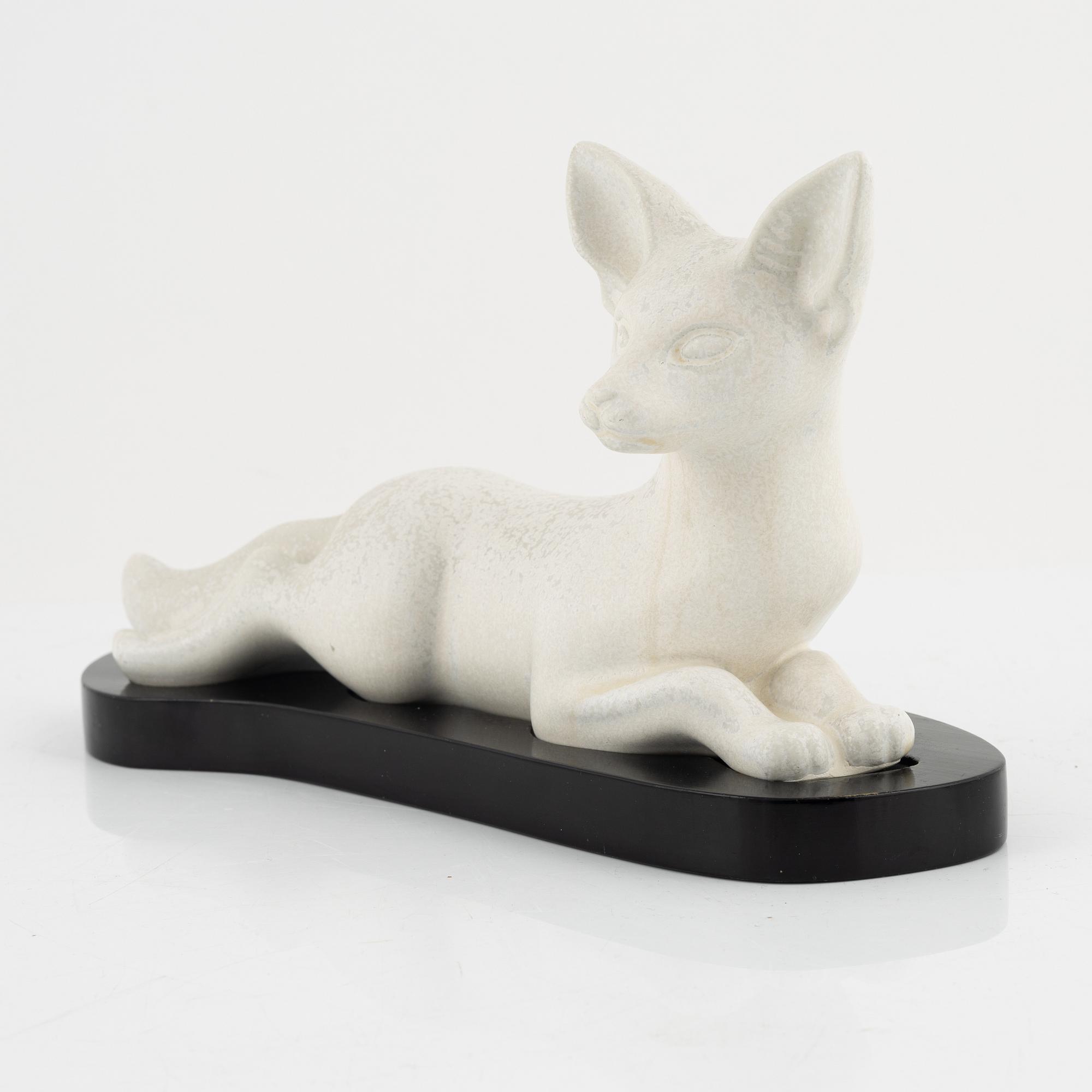 Gunnar Nylund グンナーニールンド 魚 オブジェ 白 58428 Gunnar Nylund, a stoneware figurine of a fox, Rörstrand. - Bukowskis