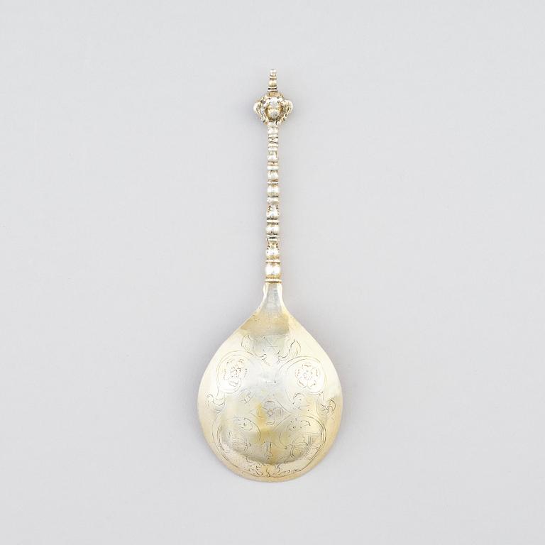 A Scandinavian 17th Century parcel-gilt silver spoon.