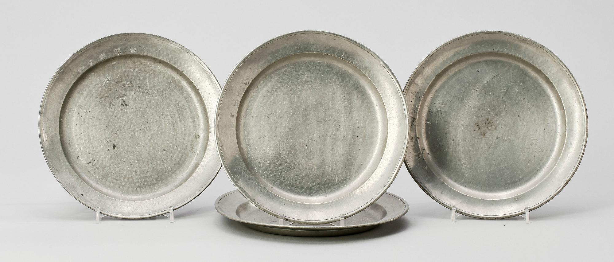 TALLRIKAR, 4 st, tenn, bla Johan Mattsson, Mariestad, 1800-tal.