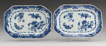 1155. FAT, ett par, porslin. Qing dynastin. Qianlong (1736-95).