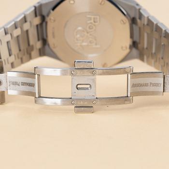 Audemars Piguet, Royal Oak Chronograph, ca 2019.